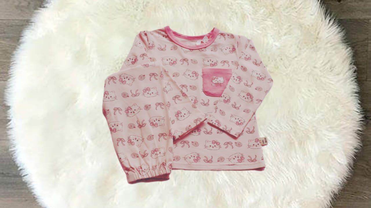 Charming outfit for girls