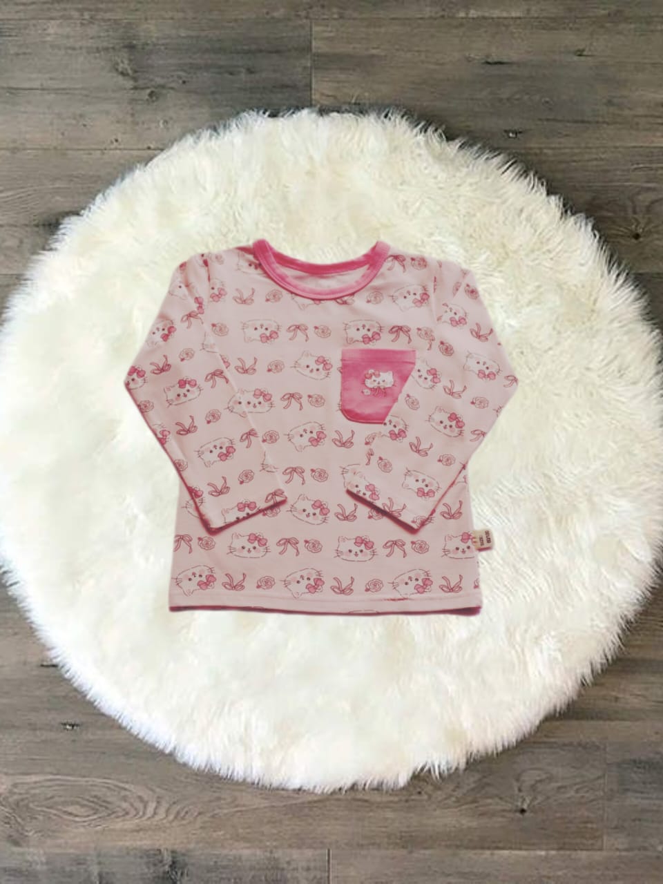 Charming outfit for girls