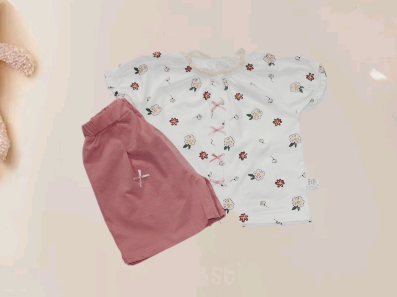 Girls Shirt & Shorts